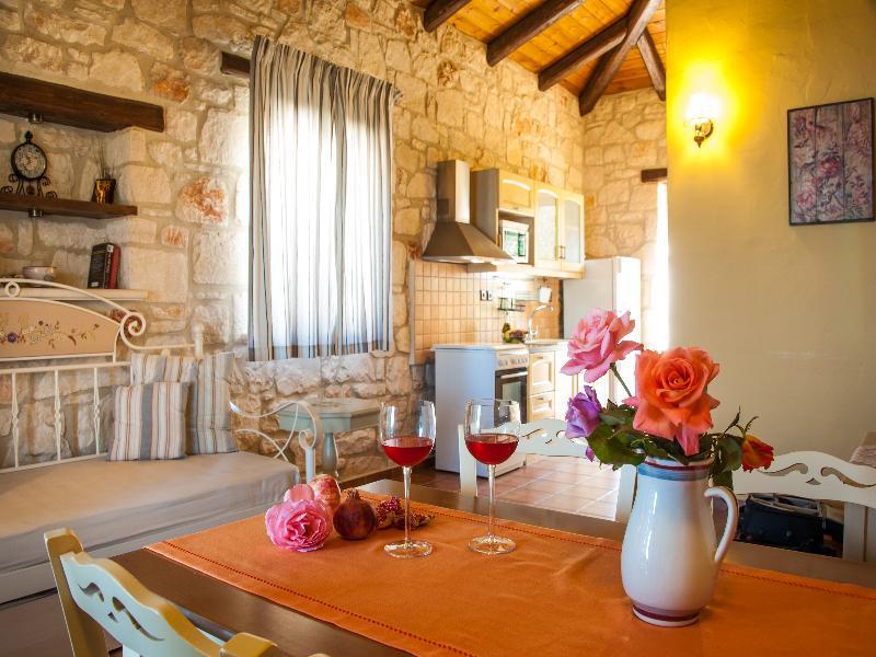 Kavos Psarou Holiday home *