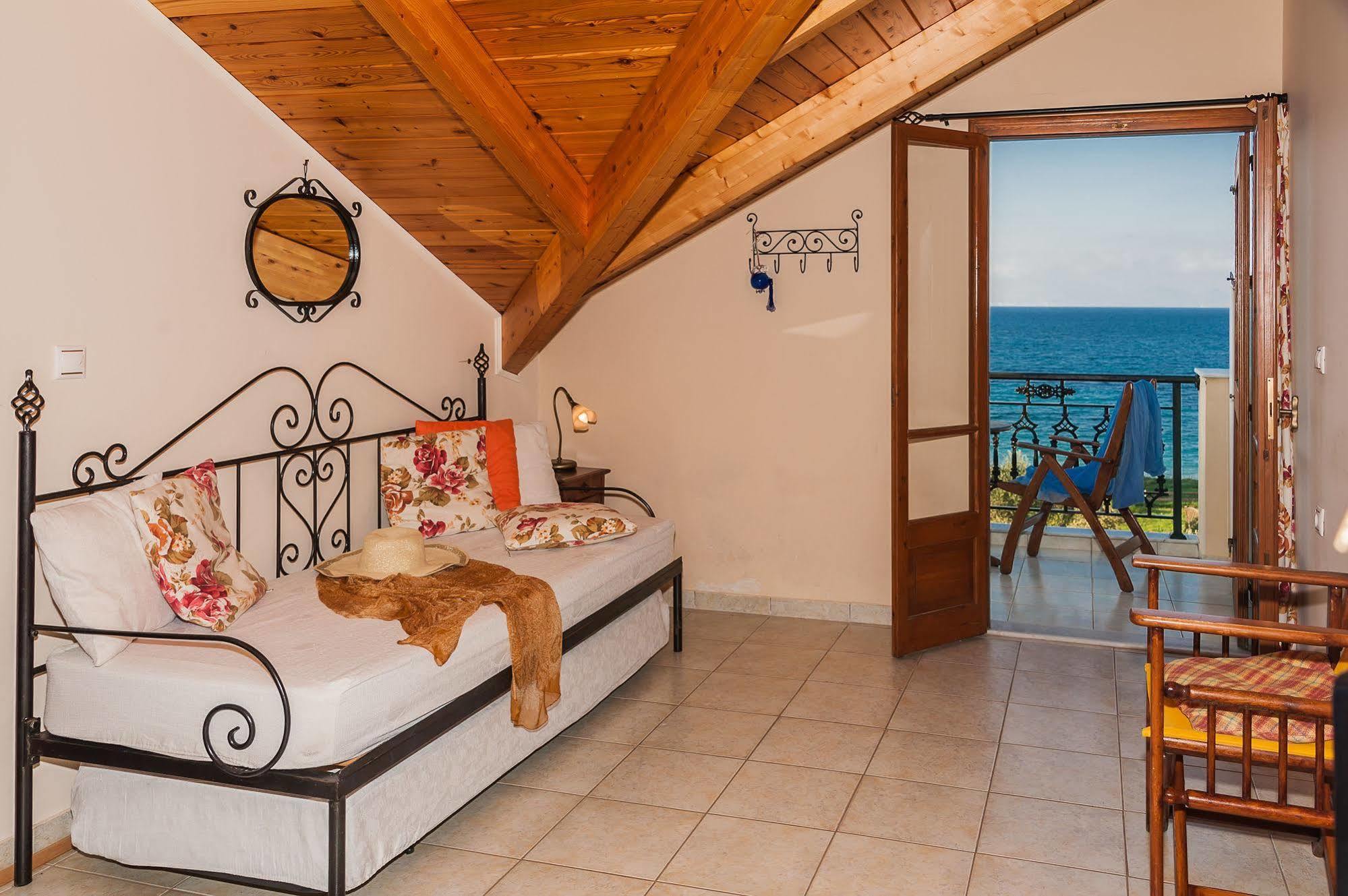 Holiday home Kavos Psarou