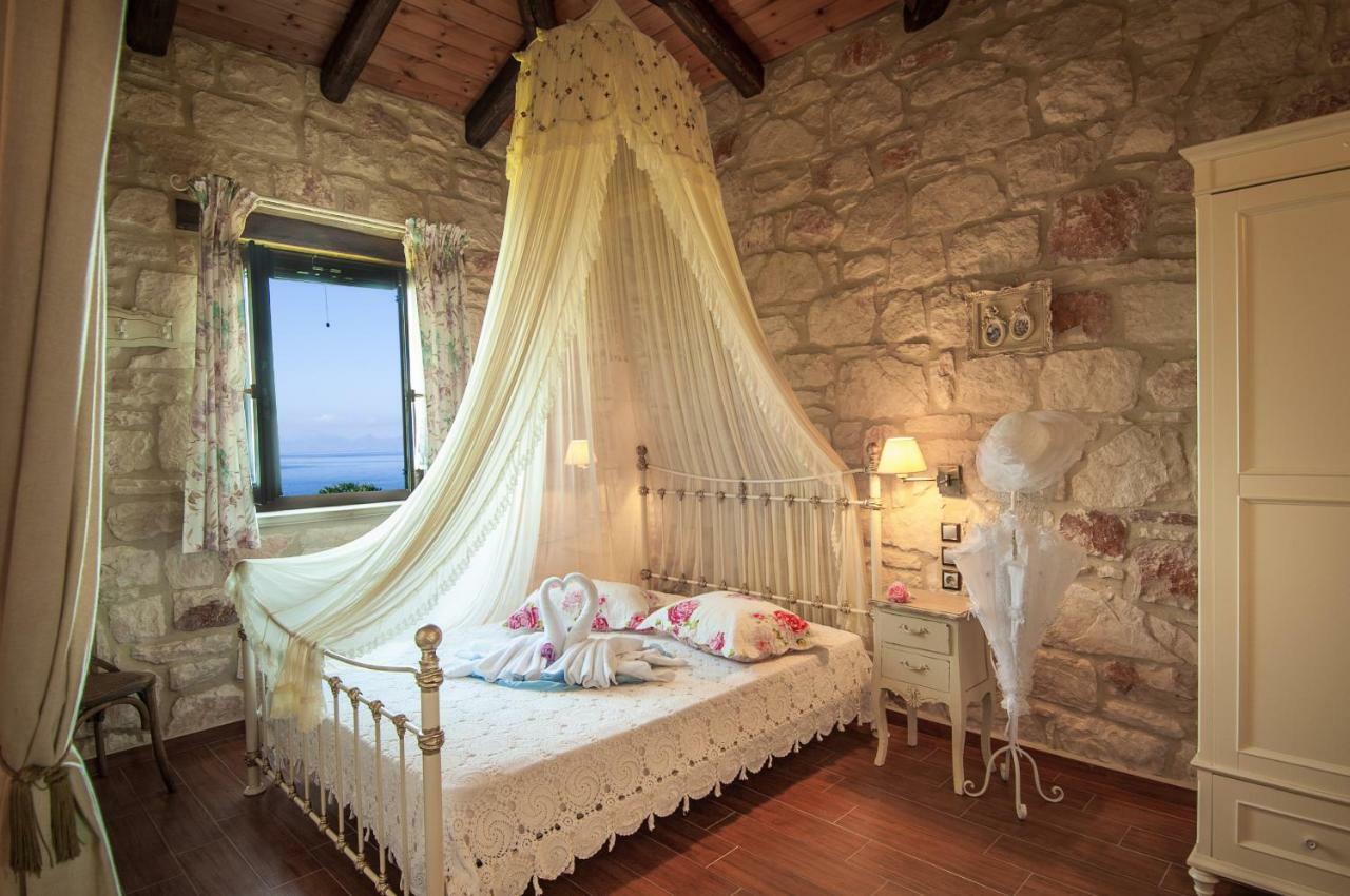 Kavos Psarou Holiday home